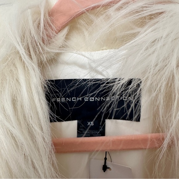 FRENCH CONNECTION Melinda Faux Fur Coat. NWT SIZE XS - Picture 3 of 7